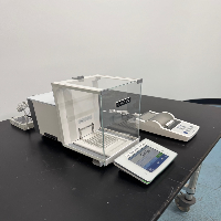 Mettler Toledo XSR104 Analytical Balance w/ P28 Printer image 0